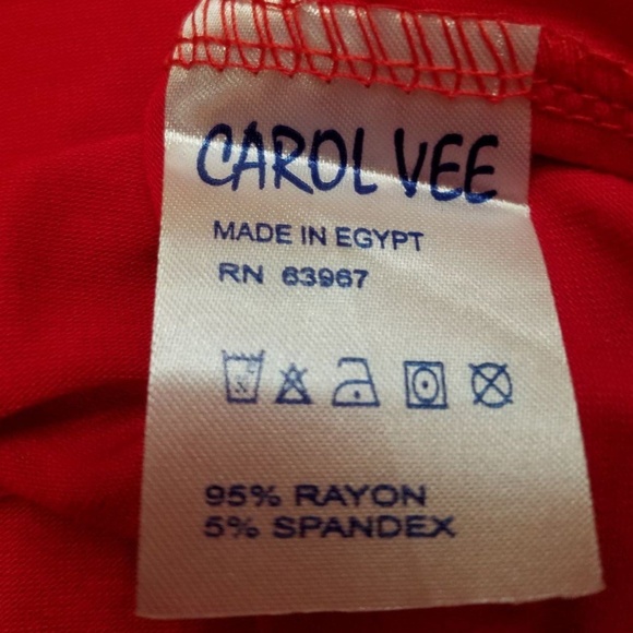 Red Sz M Long Sleeve T by Carol Vee - Picture 3 of 5